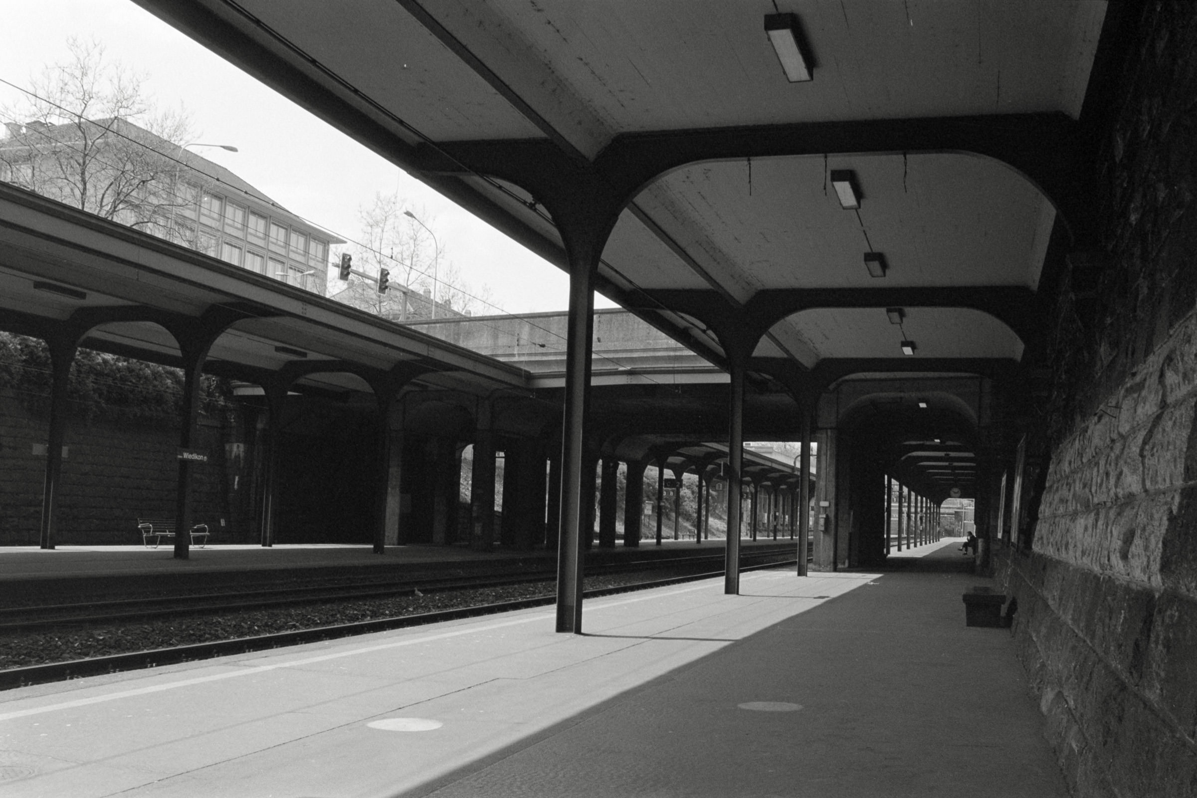 AHP F1992 04 002 sc250507 img33 NLP